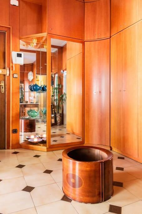 バルセロナGaudi 51アパートメント エクステリア 写真